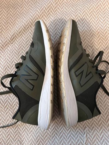 Basket new balance kaki taille 38