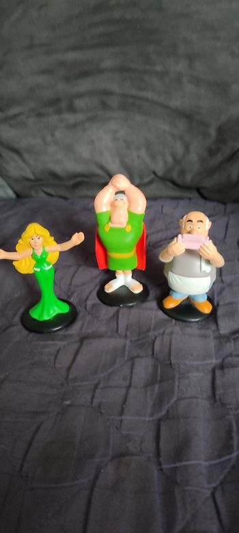 3 figurines Axterix