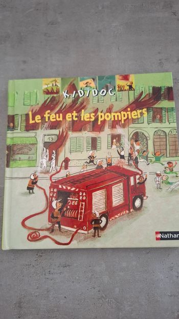 Livre kididoc pompiers