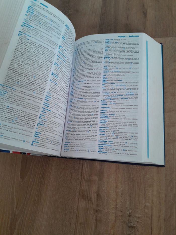 Dictionnaire Anglais Français  Hachette et Oxford - photo numéro 2