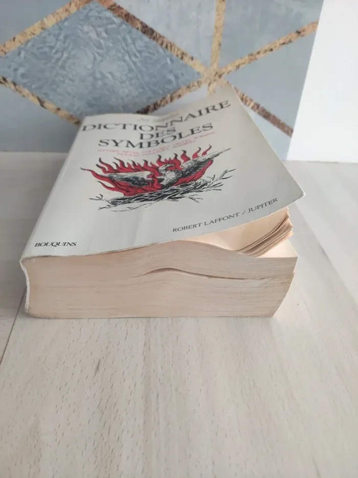 Livre dictionnaire des symboles mythes rêves coutumes gestes formes nombres Bouquins - photo numéro 2