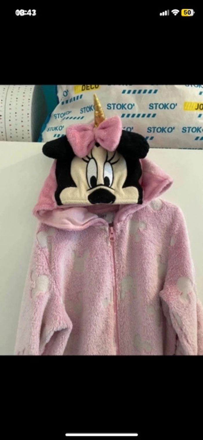 Combinaison pyjama Minnie taille 6 ans - photo numéro 5