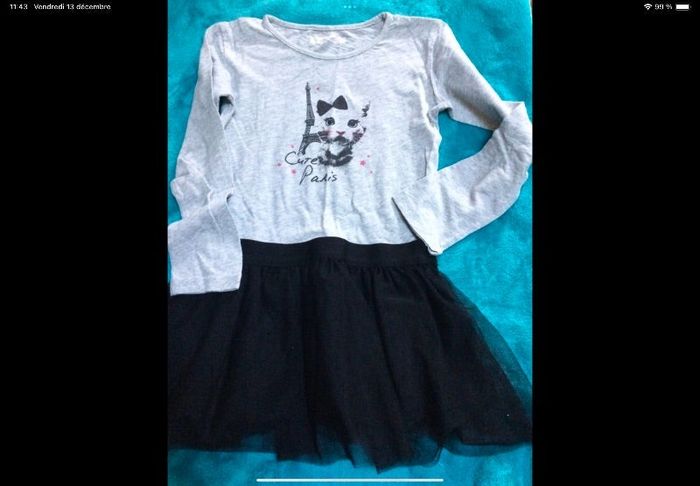 robe grise et noire in extenso 8 ans tbe