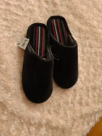 Pantoufle isotoner taille 40