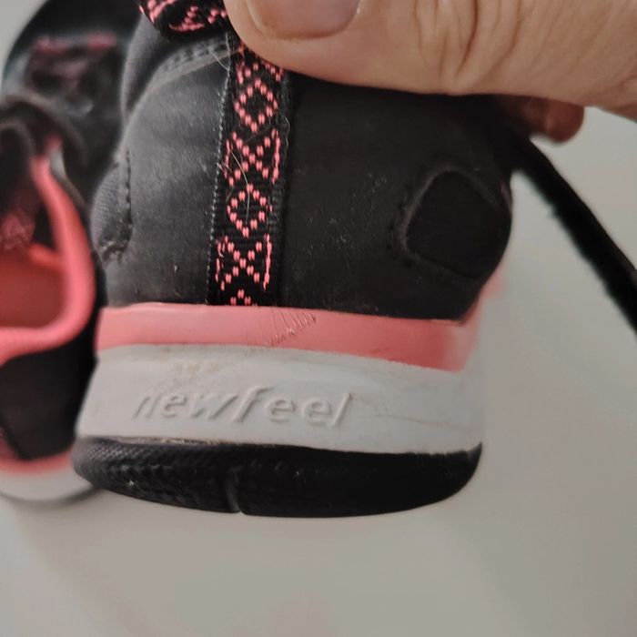 Baskets noires taille 34 - photo numéro 3