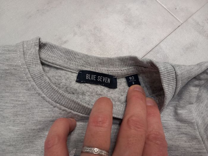 Robe grise et noire 2 ans - photo numéro 5