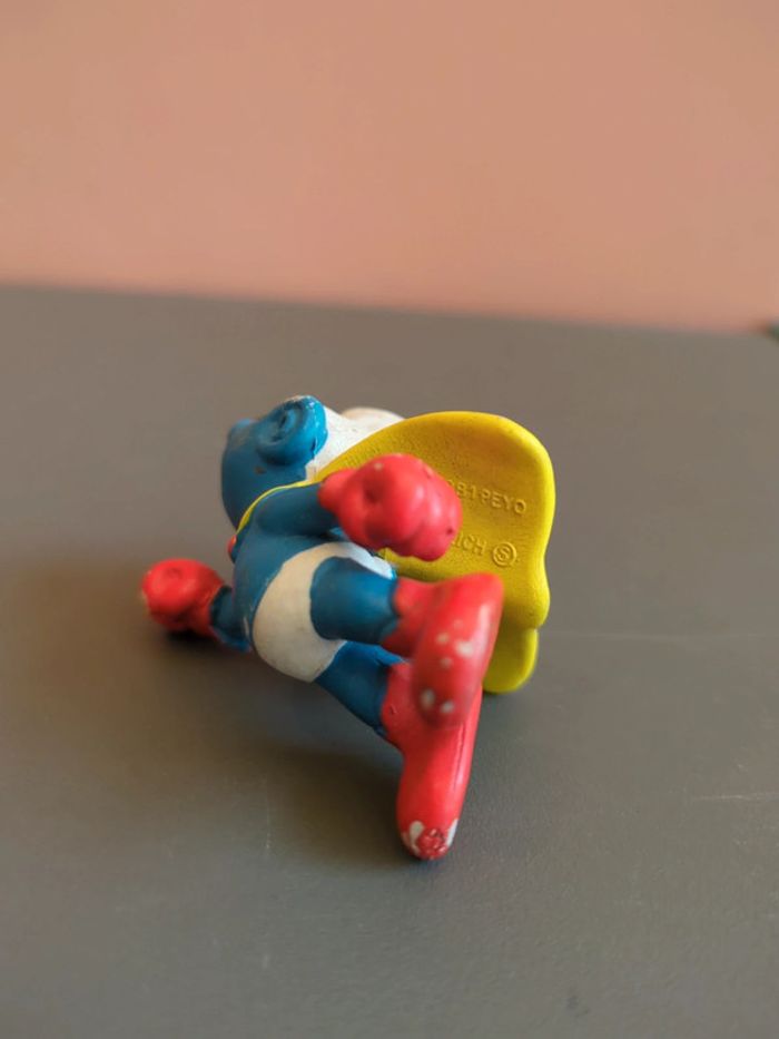 figurine Schtroumpfs superman - photo numéro 2