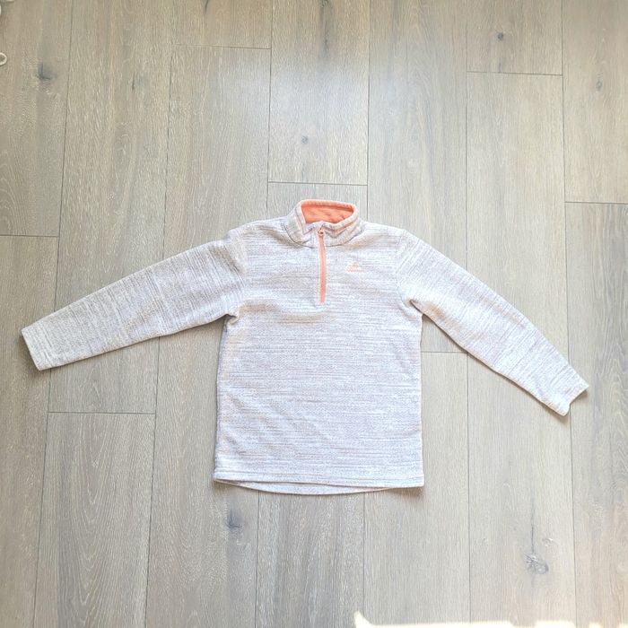 Pull polaire gris et blanc. Fille 8 ans. Marque Decathlon