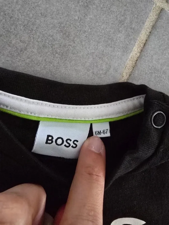 Tee shirt noir Hugo boss - photo numéro 2