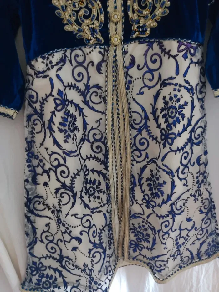 Caftan bleu en velours et mousseline pour fille - photo numéro 3