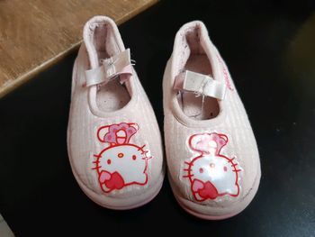 Chaussons hello kitty 24 ballerines souple ecole psychomotricité