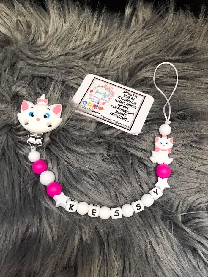 Attache tétine personnalisé marie - photo numéro 3