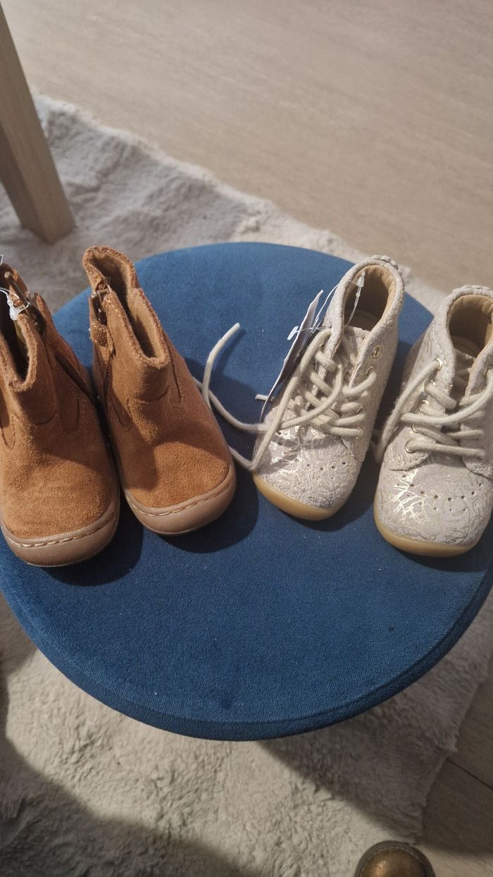 Lot de chaussures bébé neuve