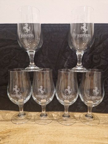 Verres a bieres ferrari