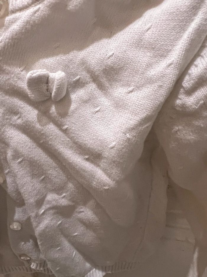 Gilet blanc 23 mois - photo numéro 2