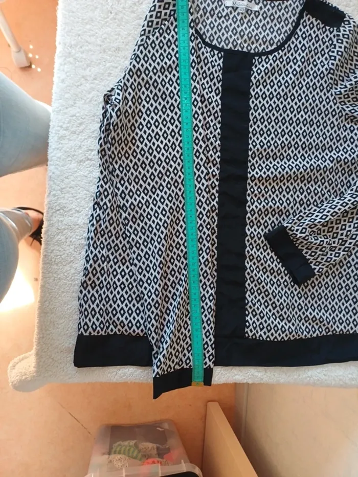 Blouse noire et blanche imprimé losange - photo numéro 6