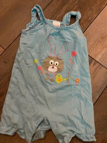 Combinaison bleue lapin 6 mois neuve