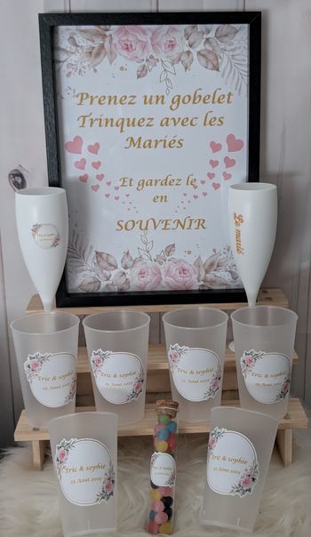 Gobelets et flûte personnalisée