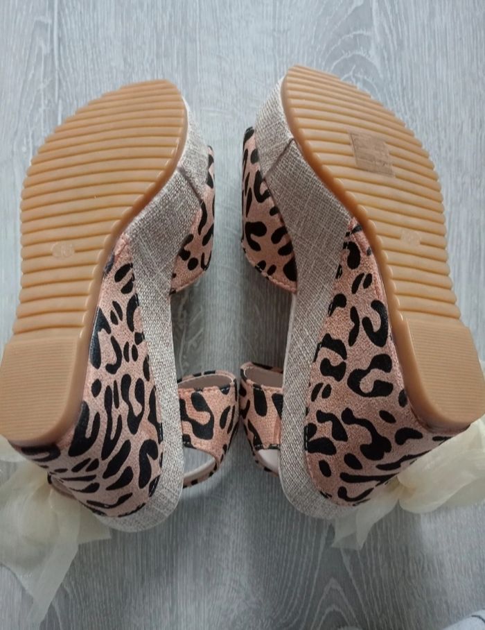 Chaussures compensées léopard - photo numéro 4