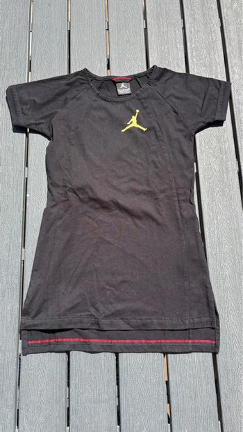 Robe tunique Jordan noir taille 8/10 ans
