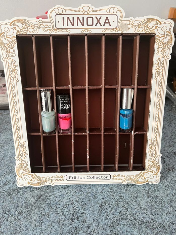 Support vernis