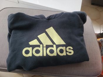 Sweat adidas