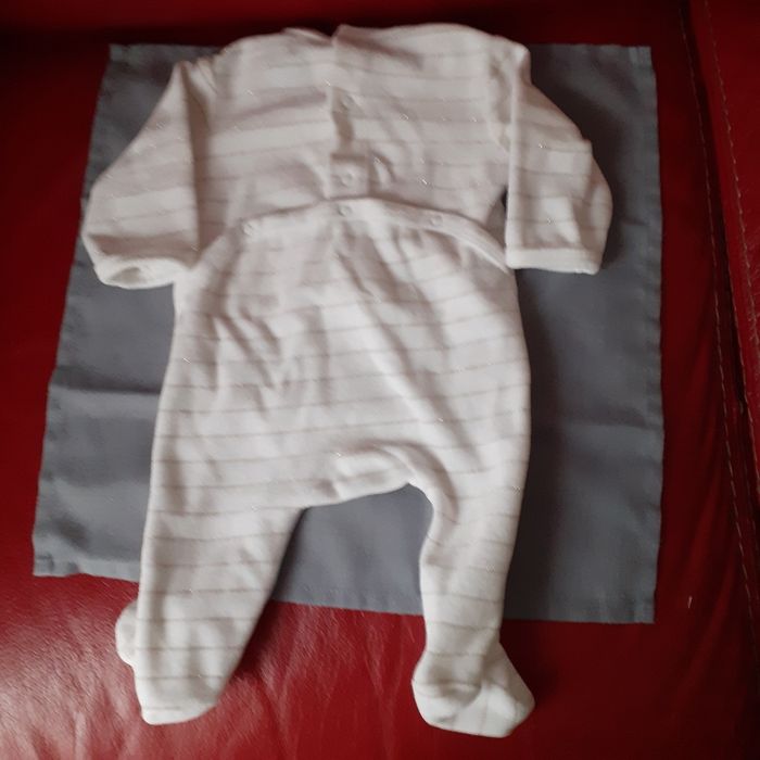 BB 3 mois Pyjama "Love" - photo numéro 4
