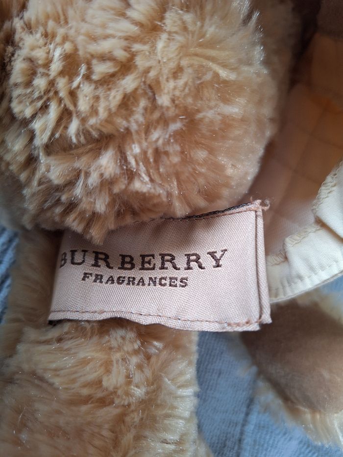 Peluche ours Collection Burberry Fragances  2008 - photo numéro 6