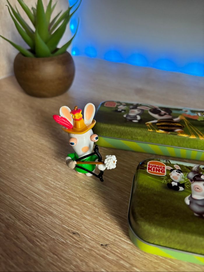 Lot lapin cretins 2 boîtes metal Burgeur King et figurine - photo numéro 3