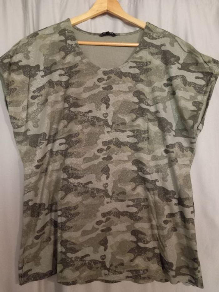 Tee-shirt camouflage