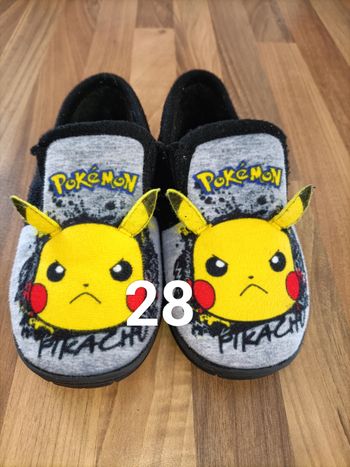 Chaussons Pokémon Pikachu 28 gris noir jaune