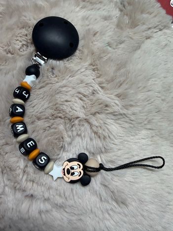 Attache tétine Mickey 