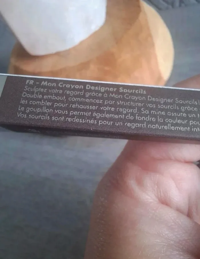 Crayon à sourcils vegan brunette - photo numéro 3