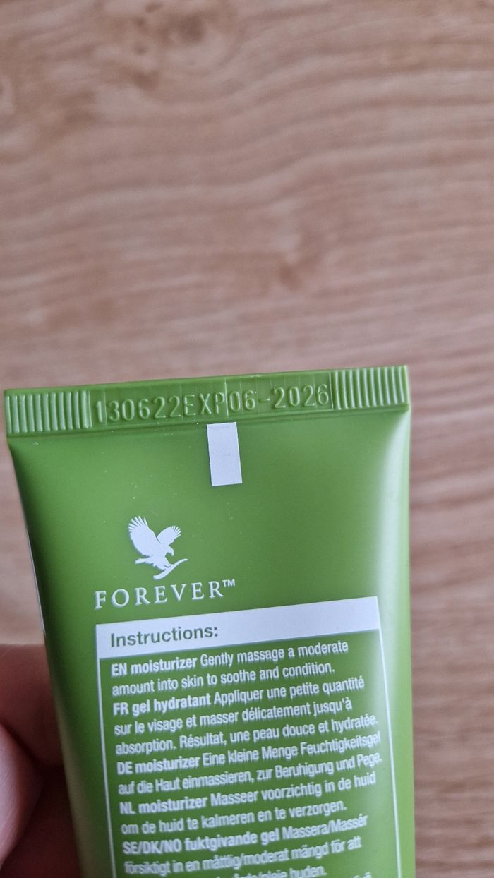 Gel hydratant Sonya, soothing gel moisturizer, forever - photo numéro 4