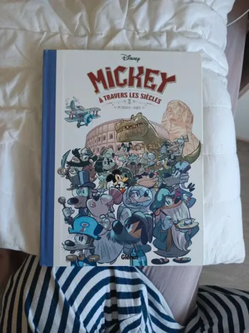 Livre Mickey à travers les siècles