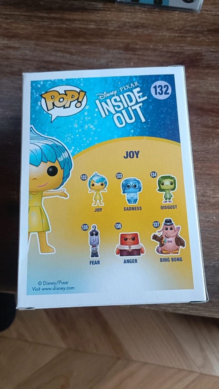 Funko pop Joy 132 glitter - photo numéro 2