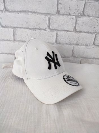 Casquette New Era 9Forty blanc et noir