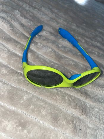 Lunette de soleil bébé