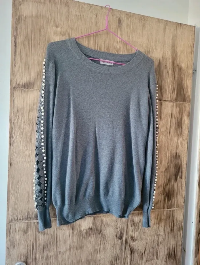 Joli pull avec perles
