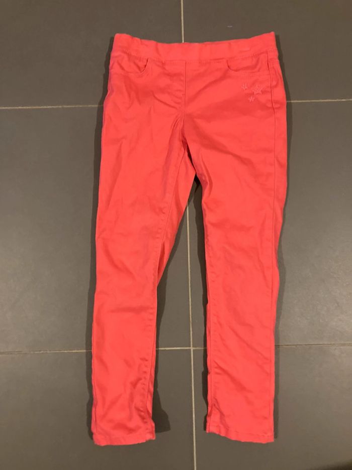 Pantalon vertbaudet 9 ans en très bon état