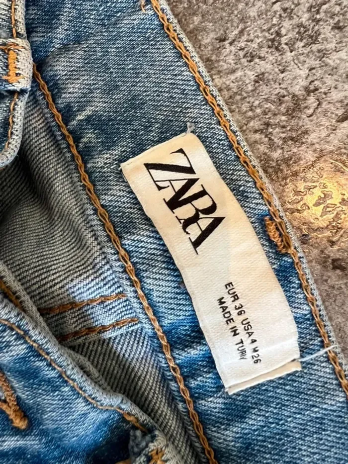Jean troué femme Zara taille S Pantalón vaquero roto mujer strappati donna Zerrissene Damenjeans - photo numéro 5