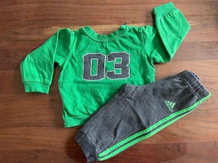 Ensemble survêtement Adidas - photo numéro 2
