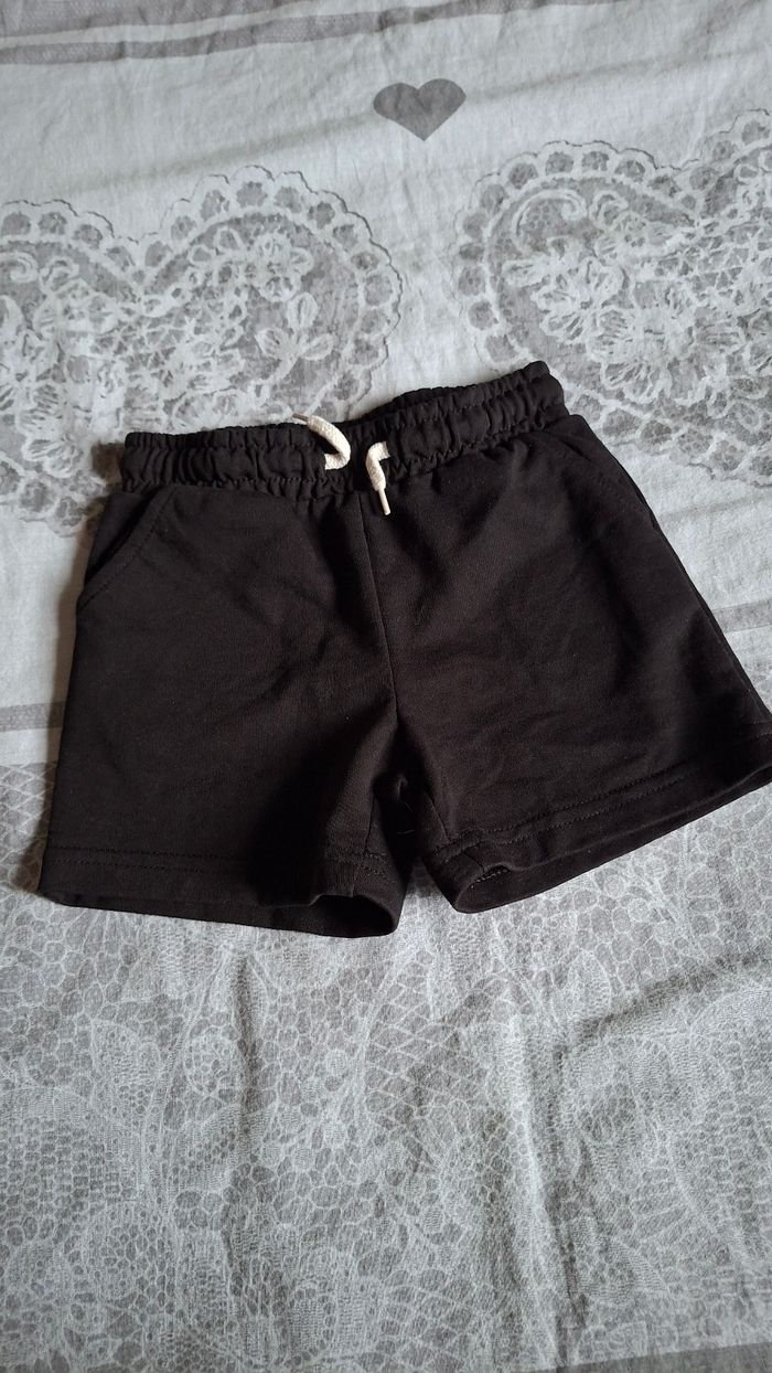 Short 3 ans - photo numéro 2