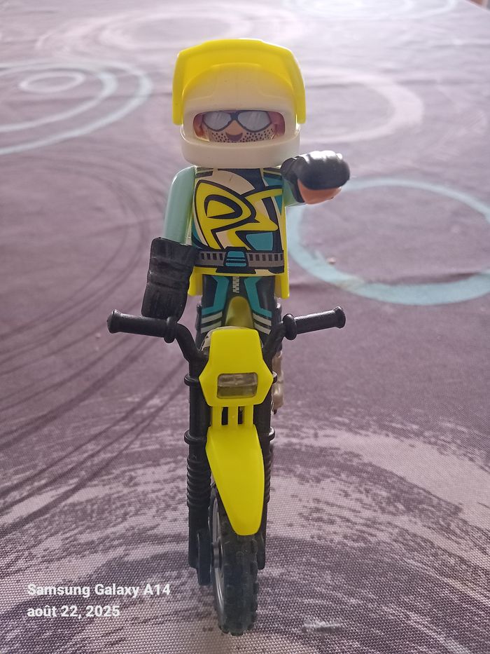 Voiture de course playmobil - photo numéro 3