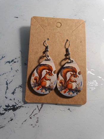 boucle d'oreille écureil