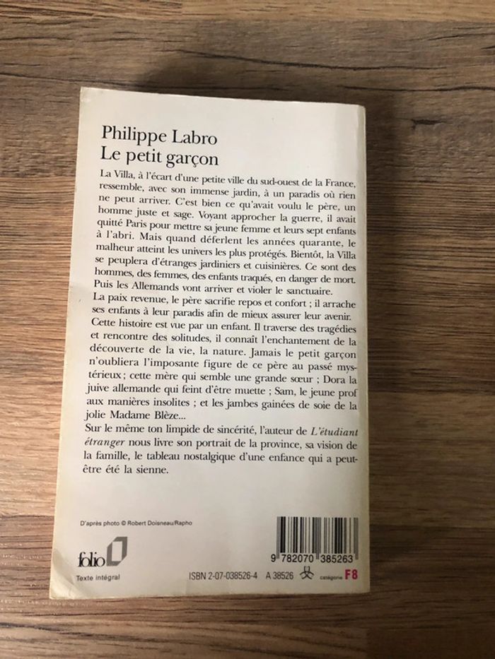 Livre de poche "Le petit garçon" - photo numéro 2