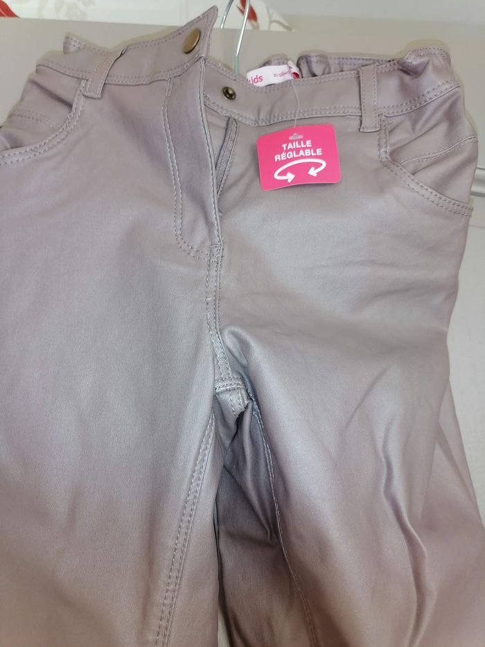 Pantalon 12 ans neuf - photo numéro 2
