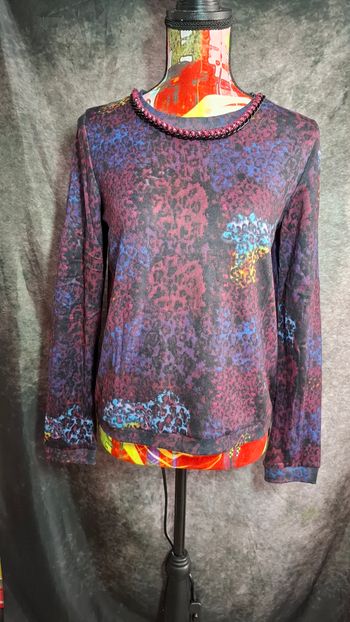 Haut pull léger imprimé léopard multicolore Soggo