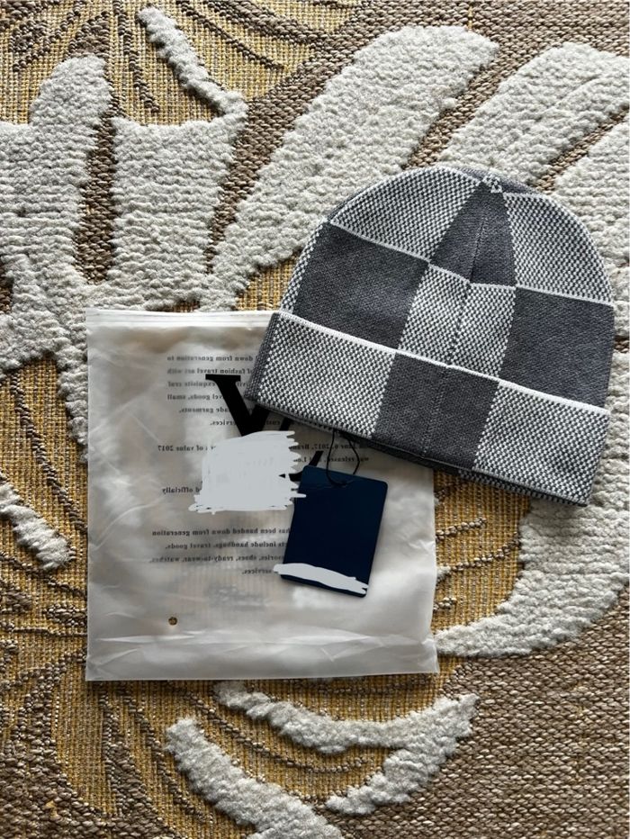Bonnet Lv Gris - photo numéro 2