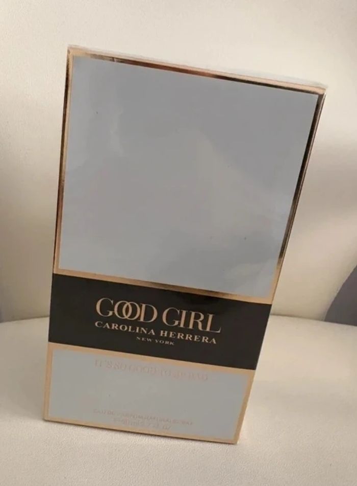 Neuf avec étiquette·Carolina Herrera